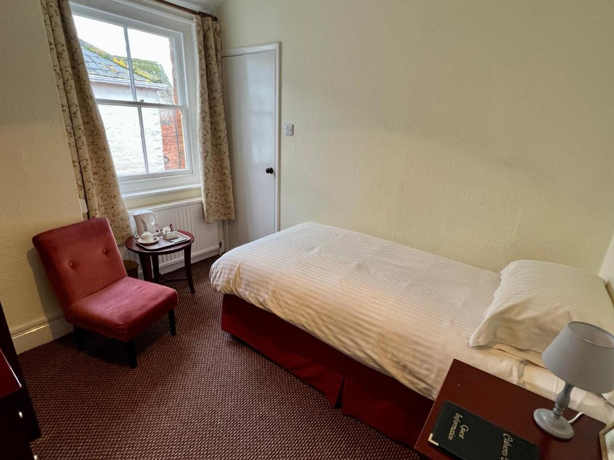 Calverts Hotel - Newport, Isle Of Wight Extérieur photo
