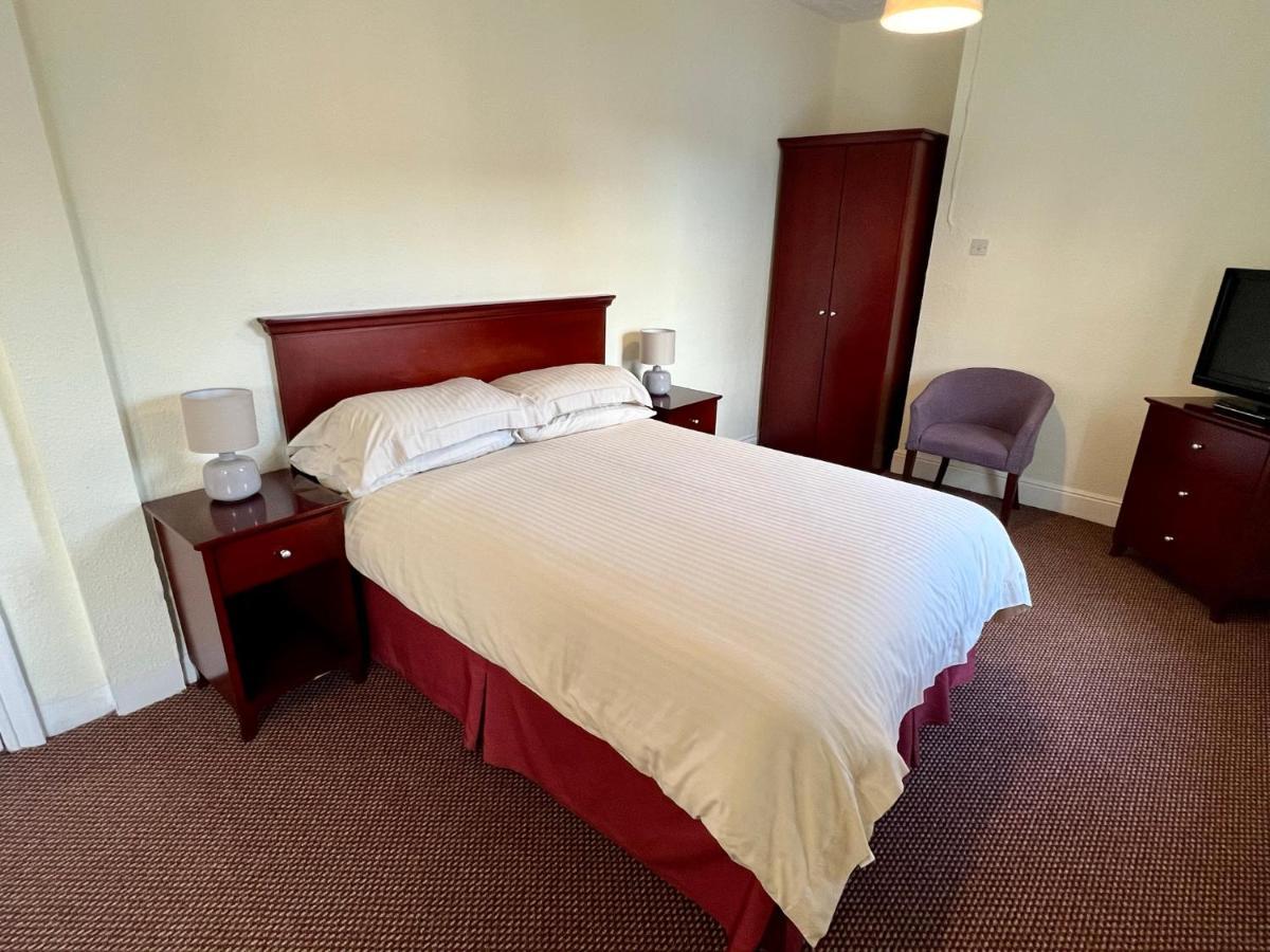 Calverts Hotel - Newport, Isle Of Wight Extérieur photo