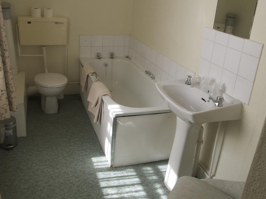Calverts Hotel - Newport, Isle Of Wight Chambre photo